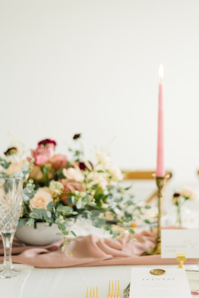 It’s important to include all the big events and their time, arrival, and ceremony times. Professional wedding planner stress free
#utahweddingplanning#weddingplannertips #rubyjaneevents #utahbride #SLCbride
